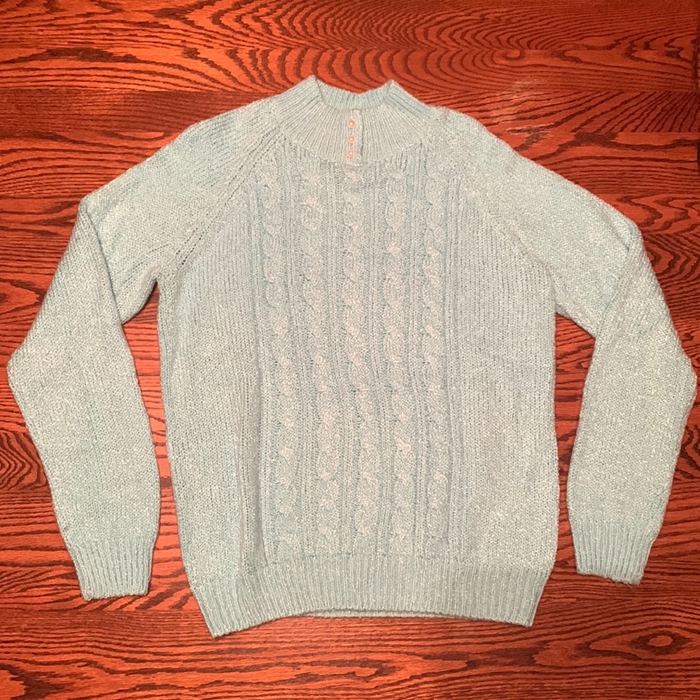 Karen Scott mint green sweater. Size M.